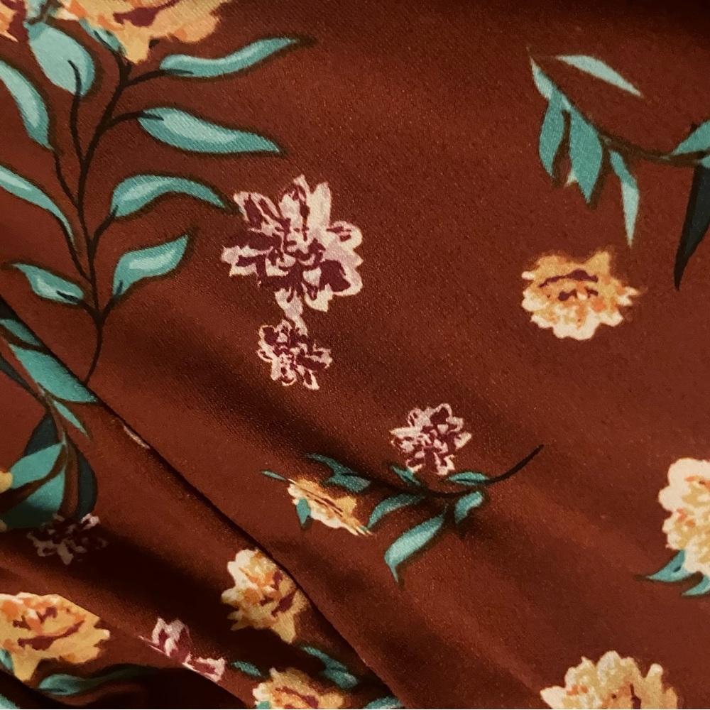Sleeveless Floral Tea Length Dress - Picture 3 of 3